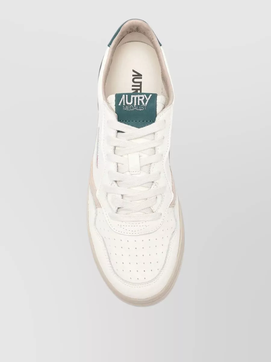 Autry Leather Medalist Low Lace-Up Sneakers