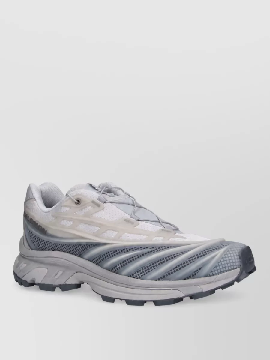 Salomon low-top lace-up sneakers