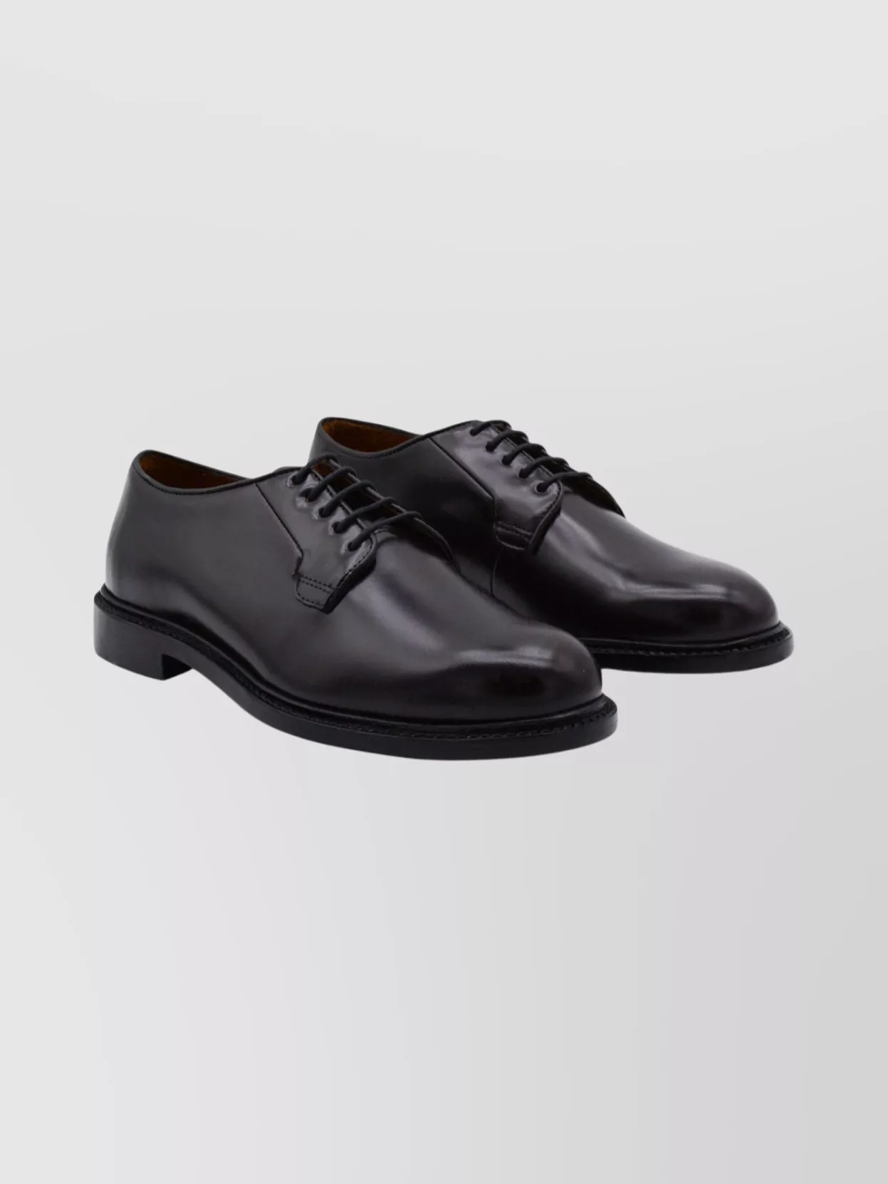 Sebago Round Toe Smooth Finish Lace Up Brogues In Black