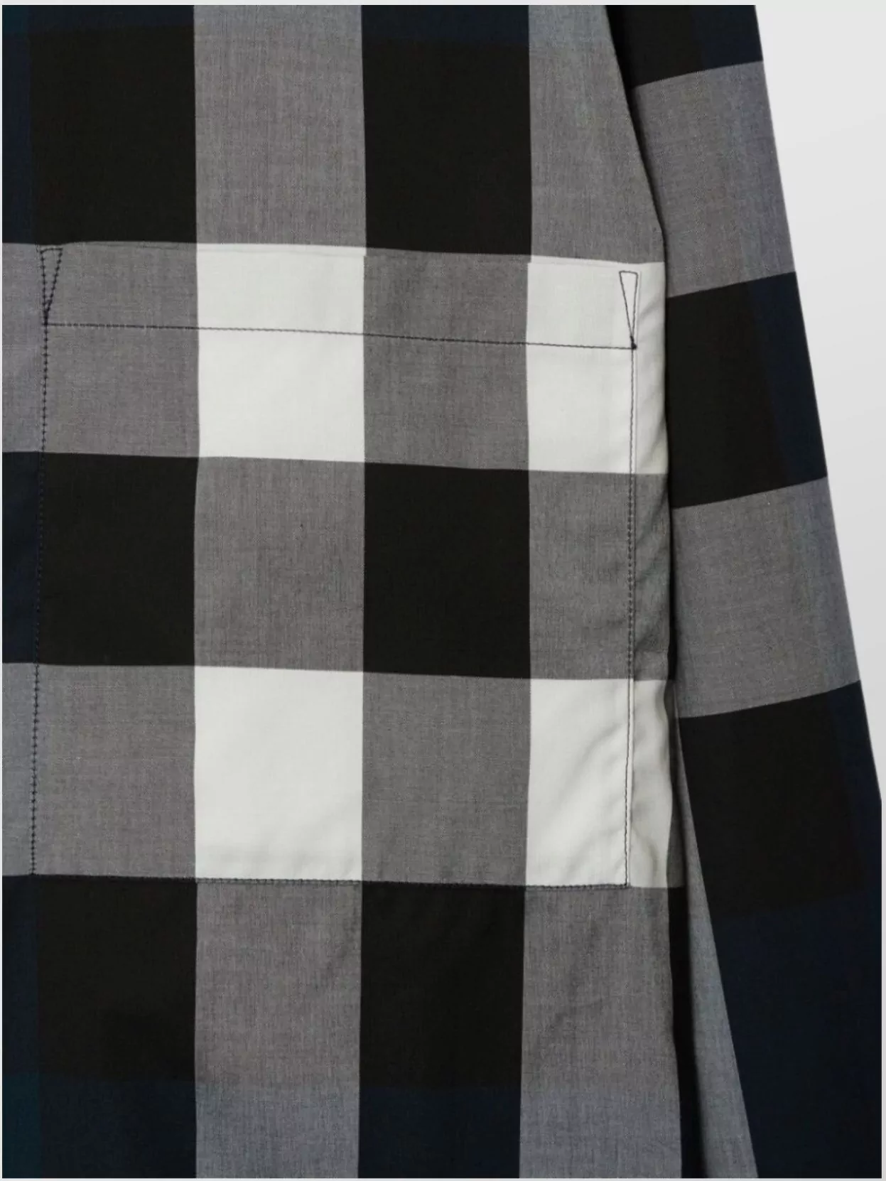 Burberry Curved Hem Checkered Shirt With Spread Collar