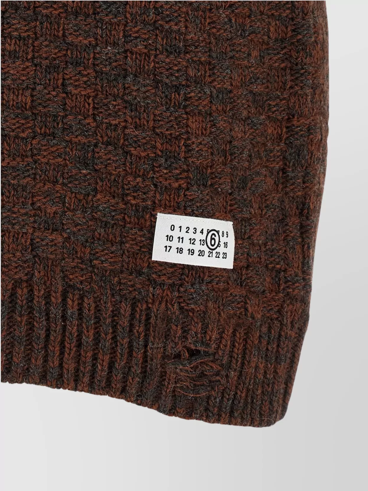 Mm6 Maison Margiela Sleeveless V Neck Textured Knit Ribbed Hem