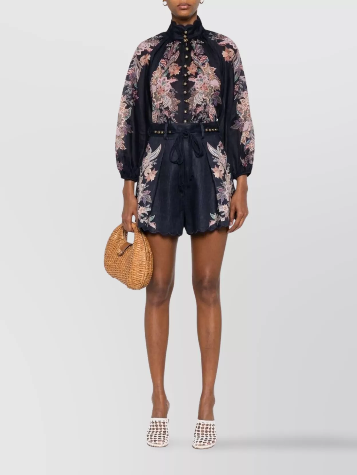 ショートパンツ ZIMMERMANN Silk blend shorts with floral print ZIMMERMANN Floral-print silk and linen-blend satin shorts