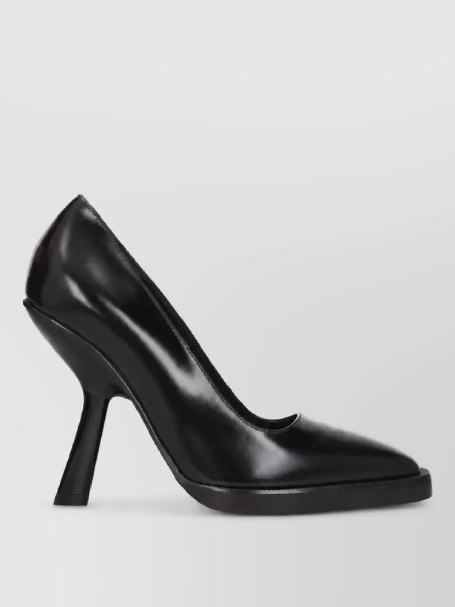 Ferragamo Leather Pumps