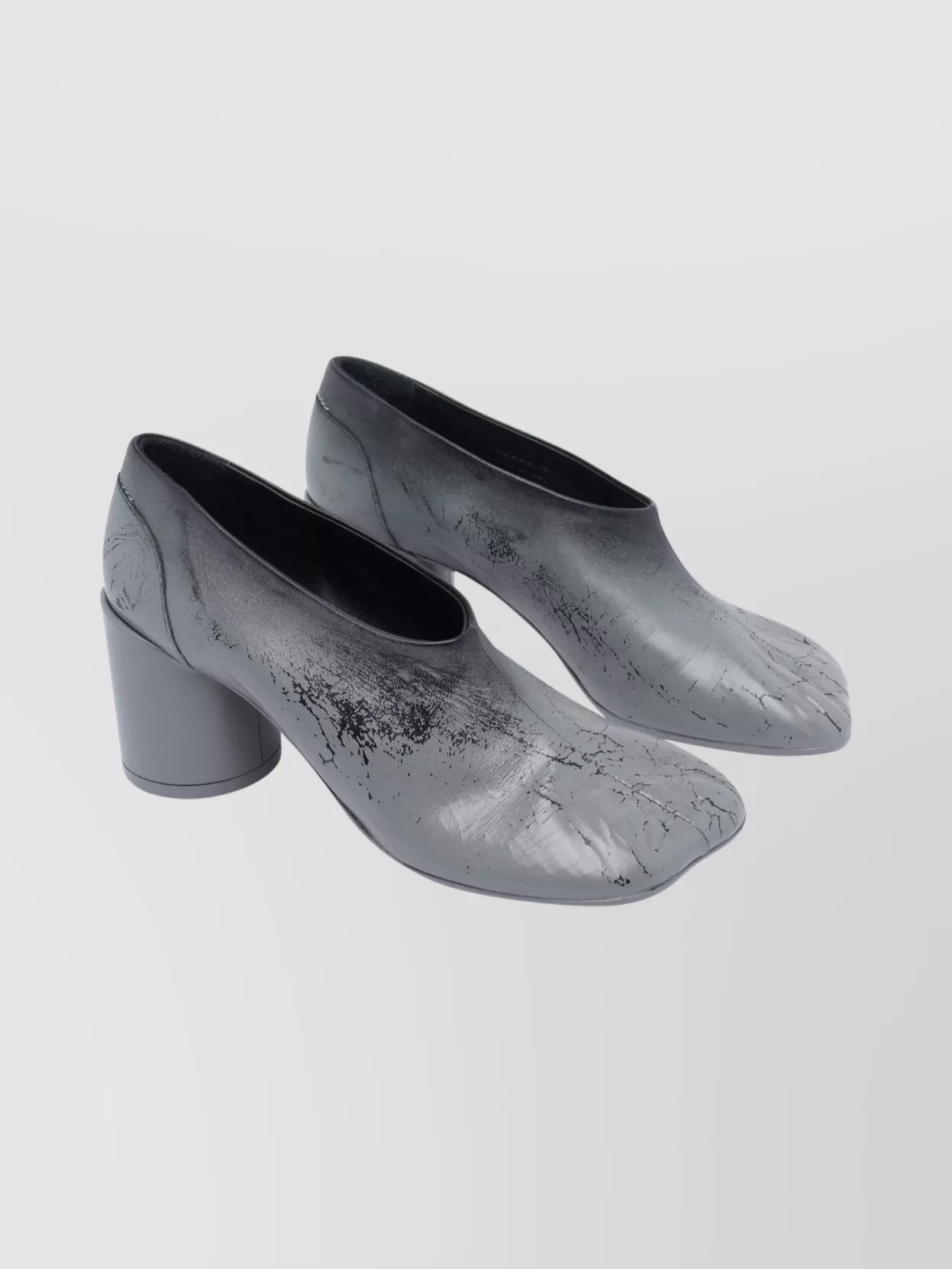 Mm6 Maison Margiela Stylish Block Heel Round Toe Pumps In Gray