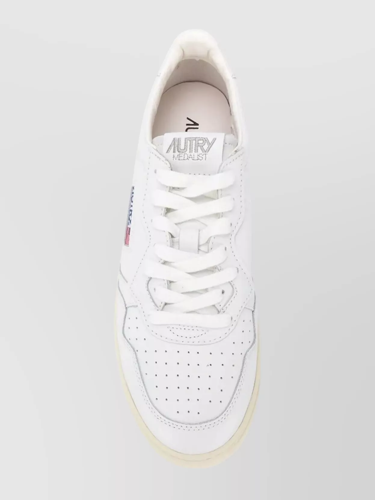 Autry Low Top Leather Sneakers Model Medalist