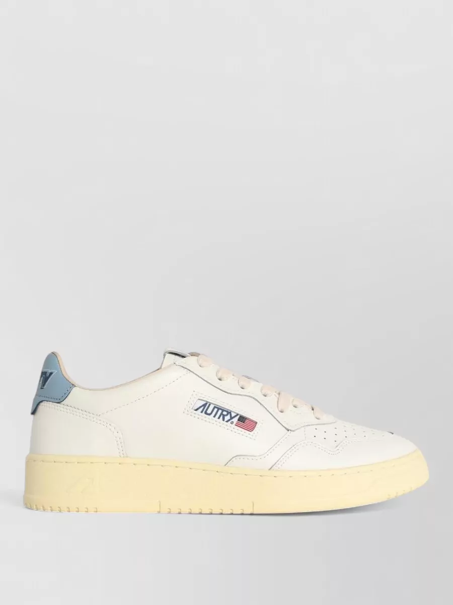 Autry Medalist Low Leather Sneakers Perforated Toe