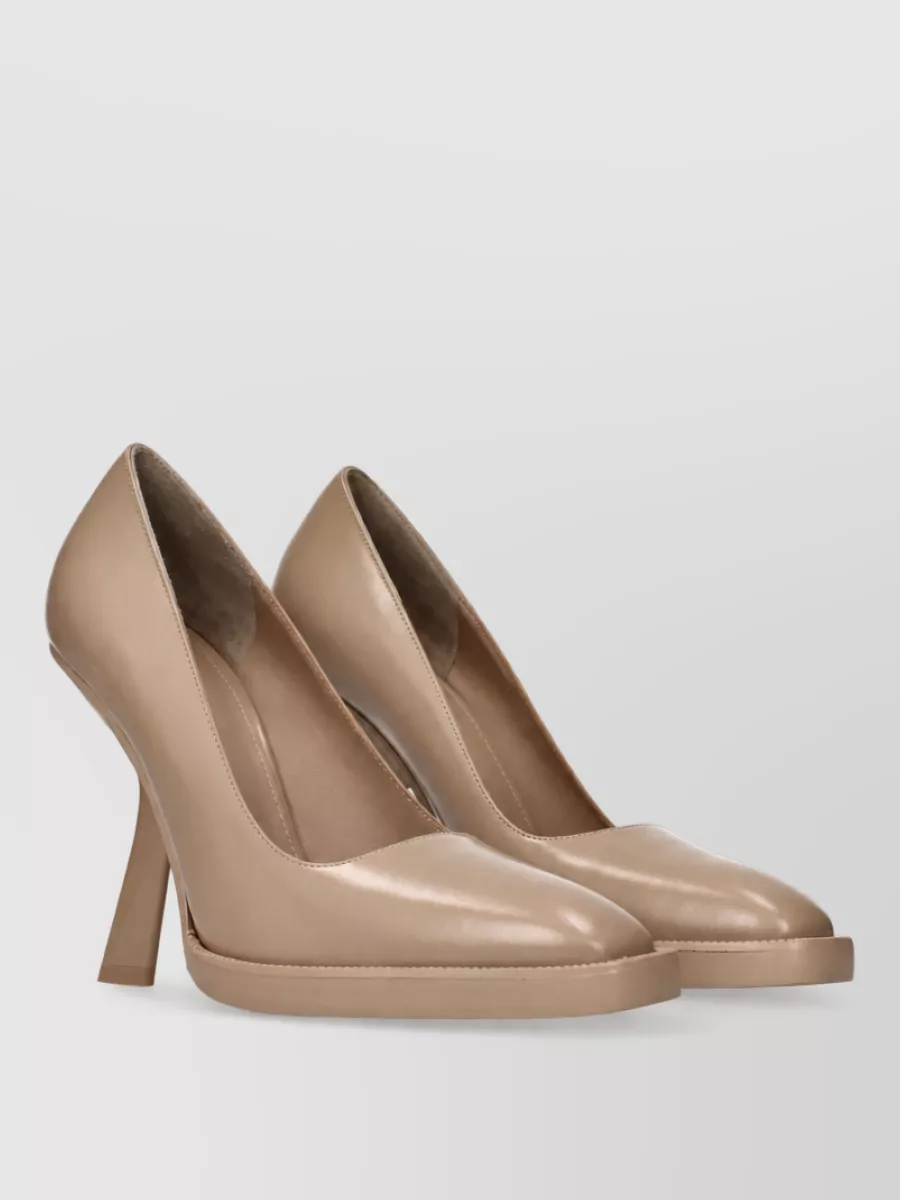 Ferragamo Leather Ballerina Shoes