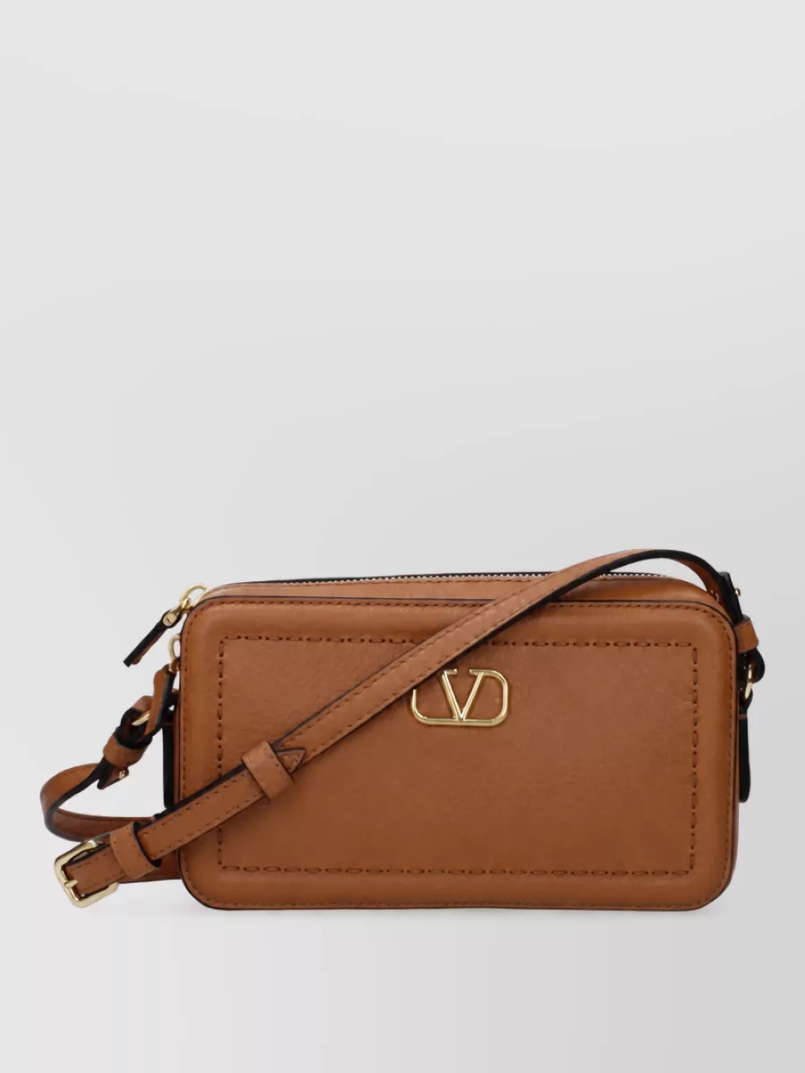 Valentino Garavani alltime leather clutch bag