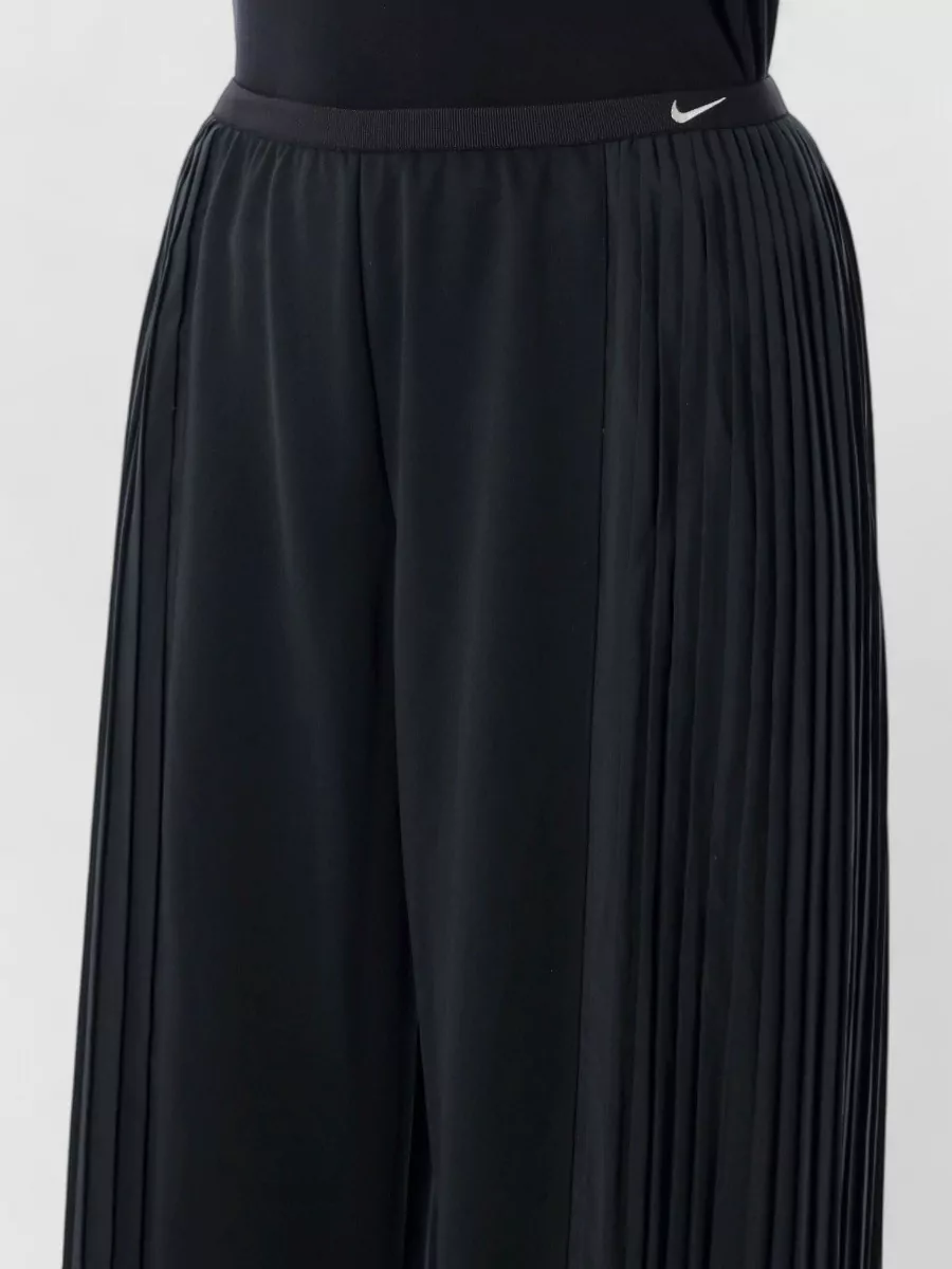 Nike Relaxed Pleated Wide Leg Track Trousers