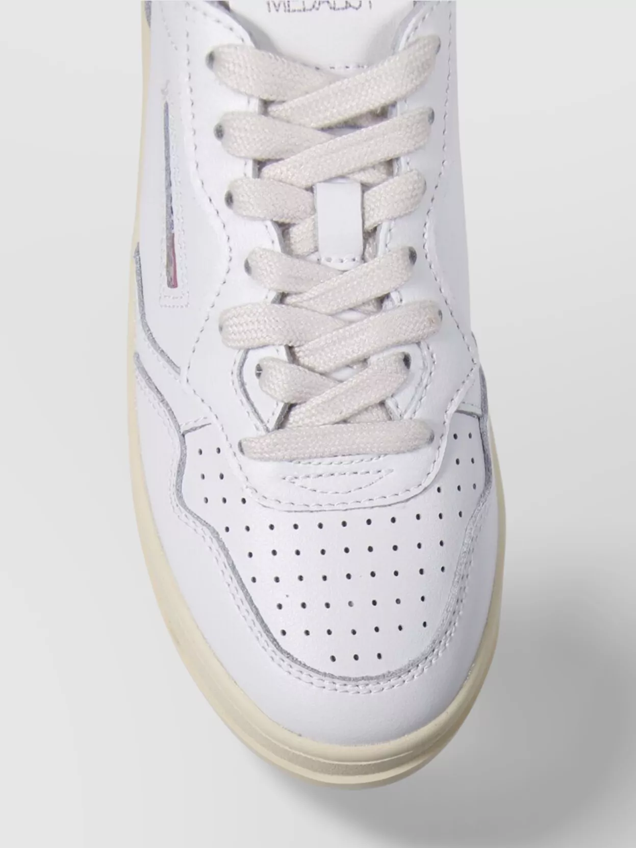 Autry Low Platform Sneaker With Contrast Sole In White