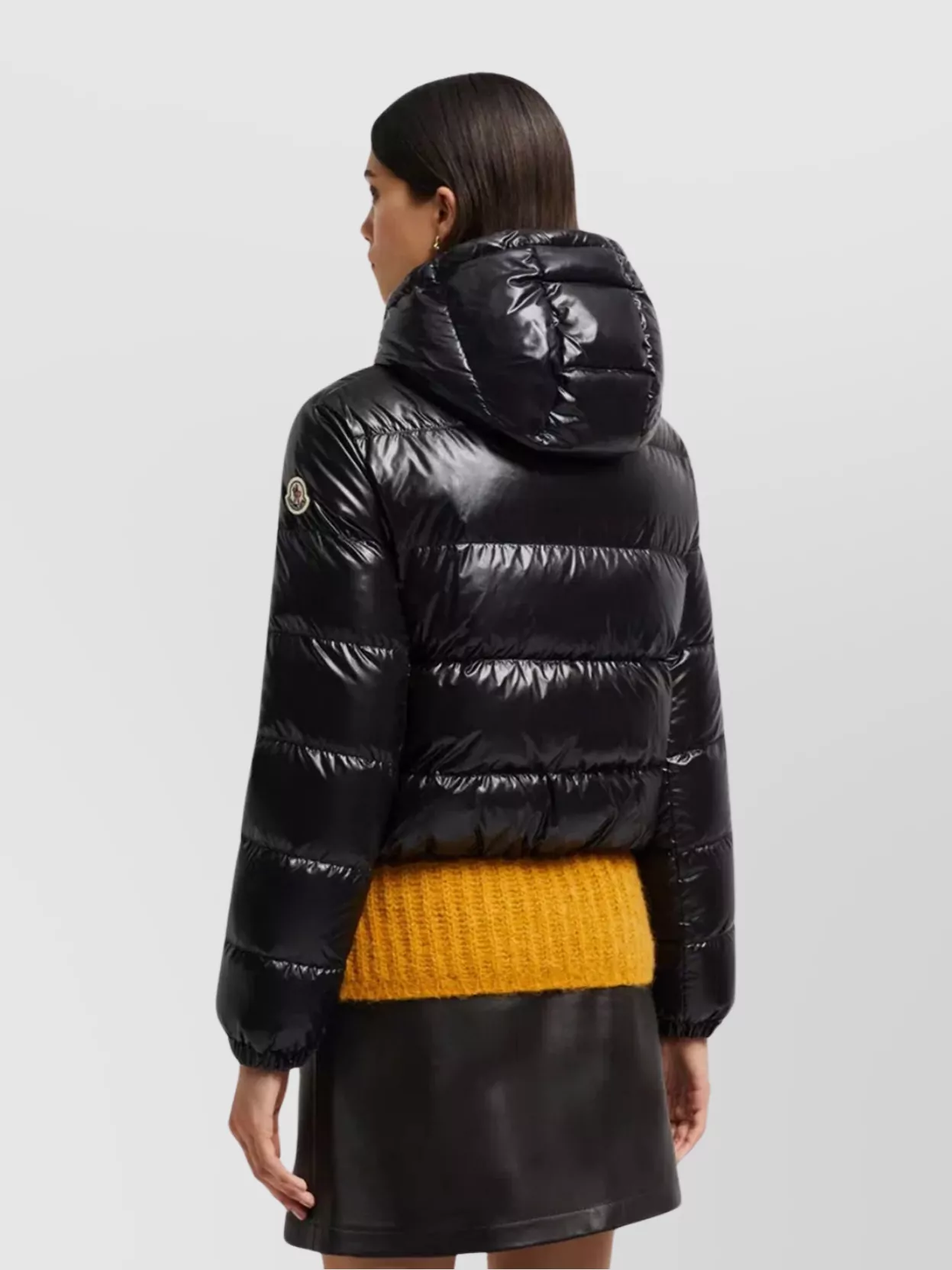 Moncler Short Quilted Down Jacket With Hood And Elastic Waistband