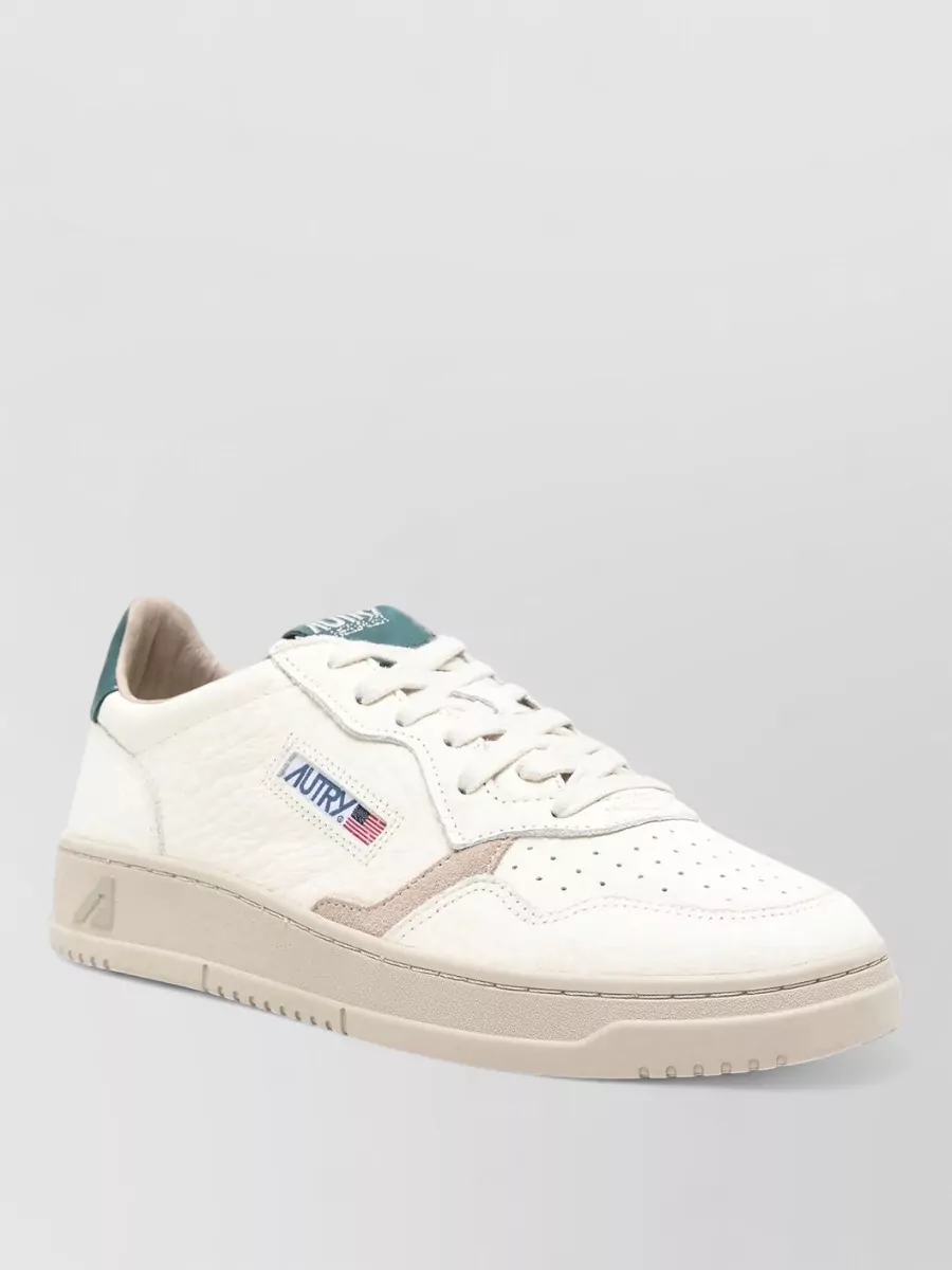 Autry Leather Medalist Low Lace-Up Sneakers
