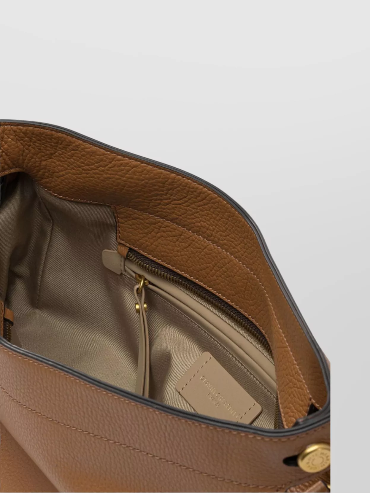 Gianni Chiarini Adjustable Strap Leather Shoulder Bags