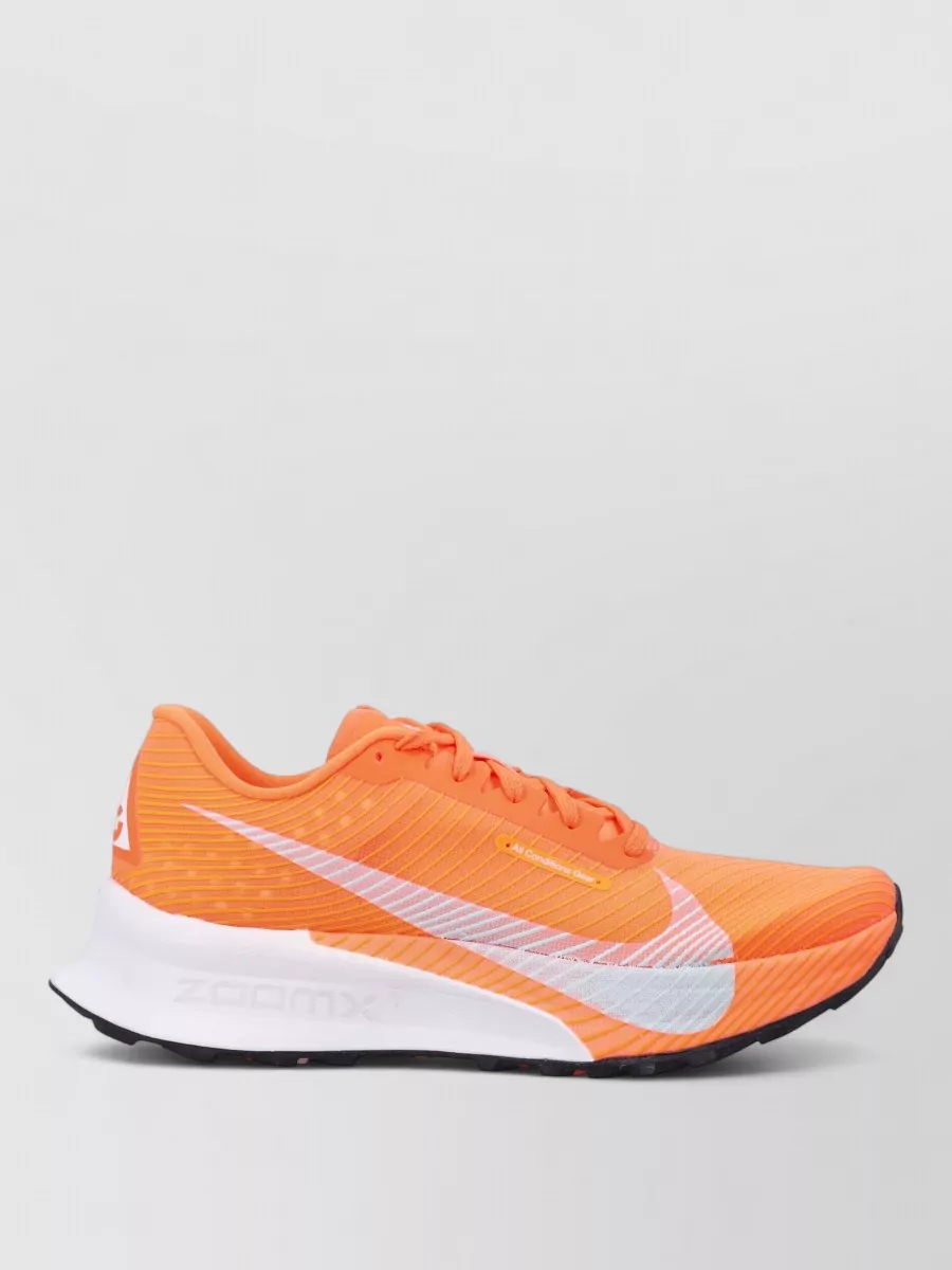 Nike Acg Ultrafly 2 Low-Top Sneakers