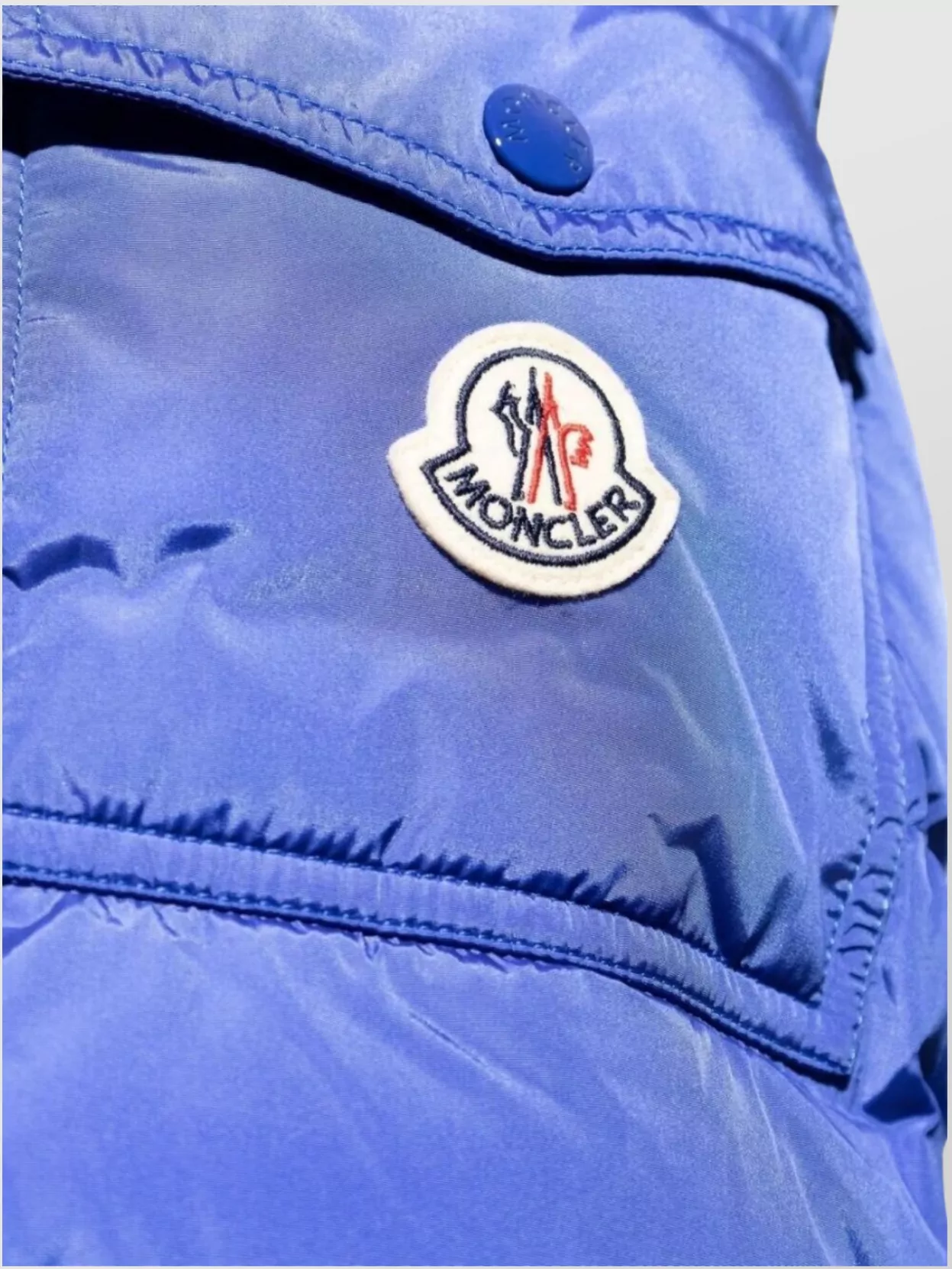 Moncler Down Jacket Short Hooded Design