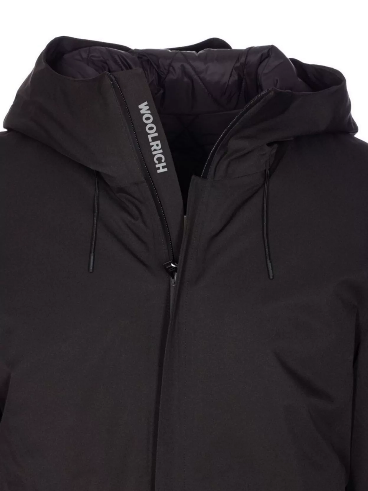Woolrich Hooded Padded Jacket Featuring Zip Pockets