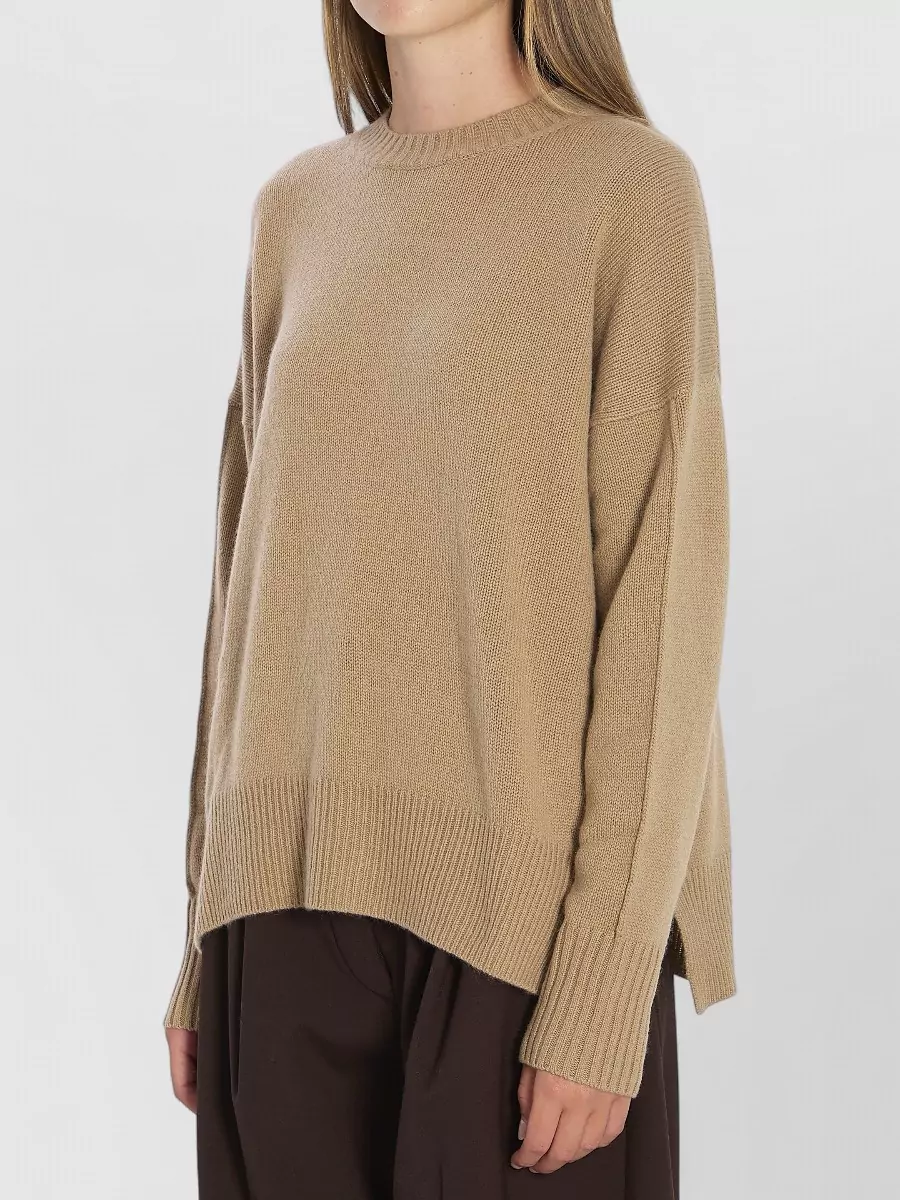 Allude Cashmere Ribbed Crew Neck Relaxed Fit Sweater