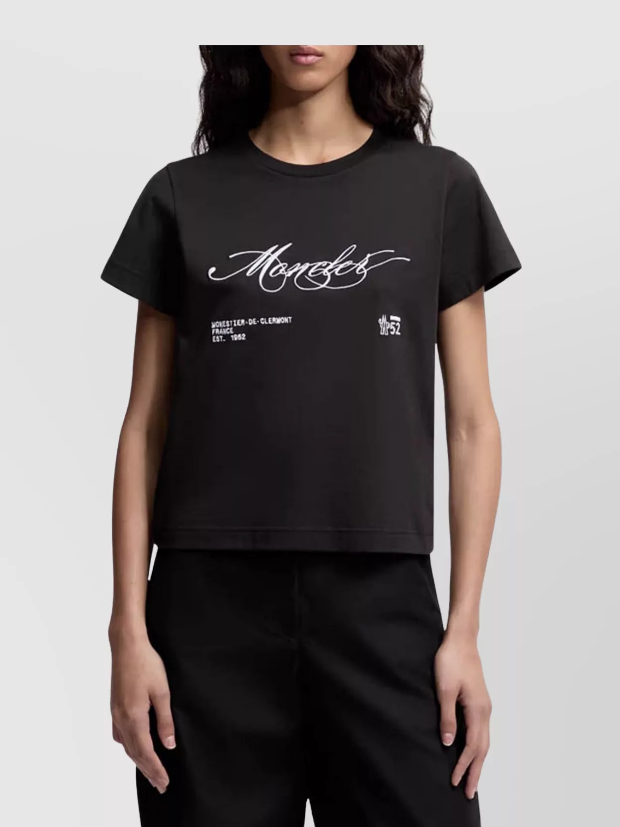 Tシャツ・カットソー MONCLER Cotton T-shirt with embroidered cursive logo Moncler Embroidered Cursive Logo Cotton T-Shirt | T-Shirts