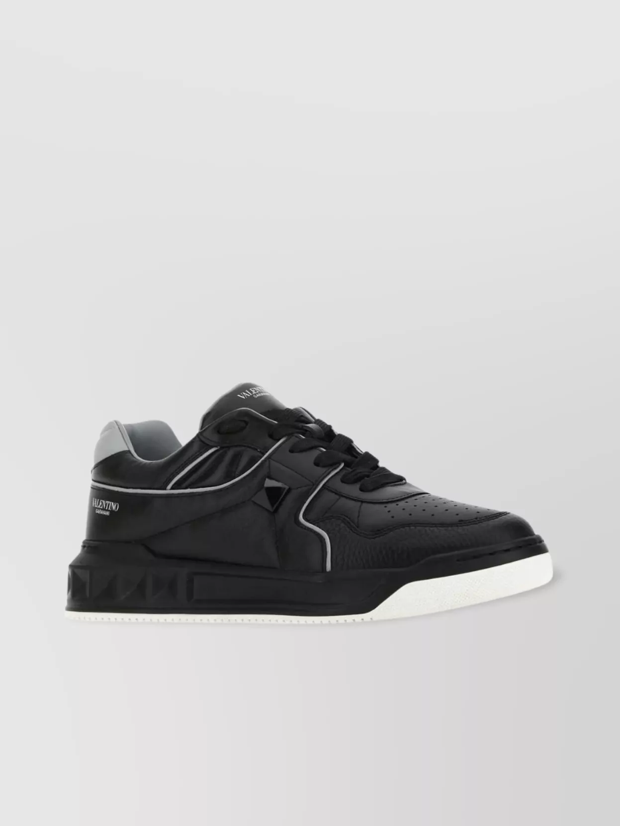 Valentino One Stud Low-top Sneakers