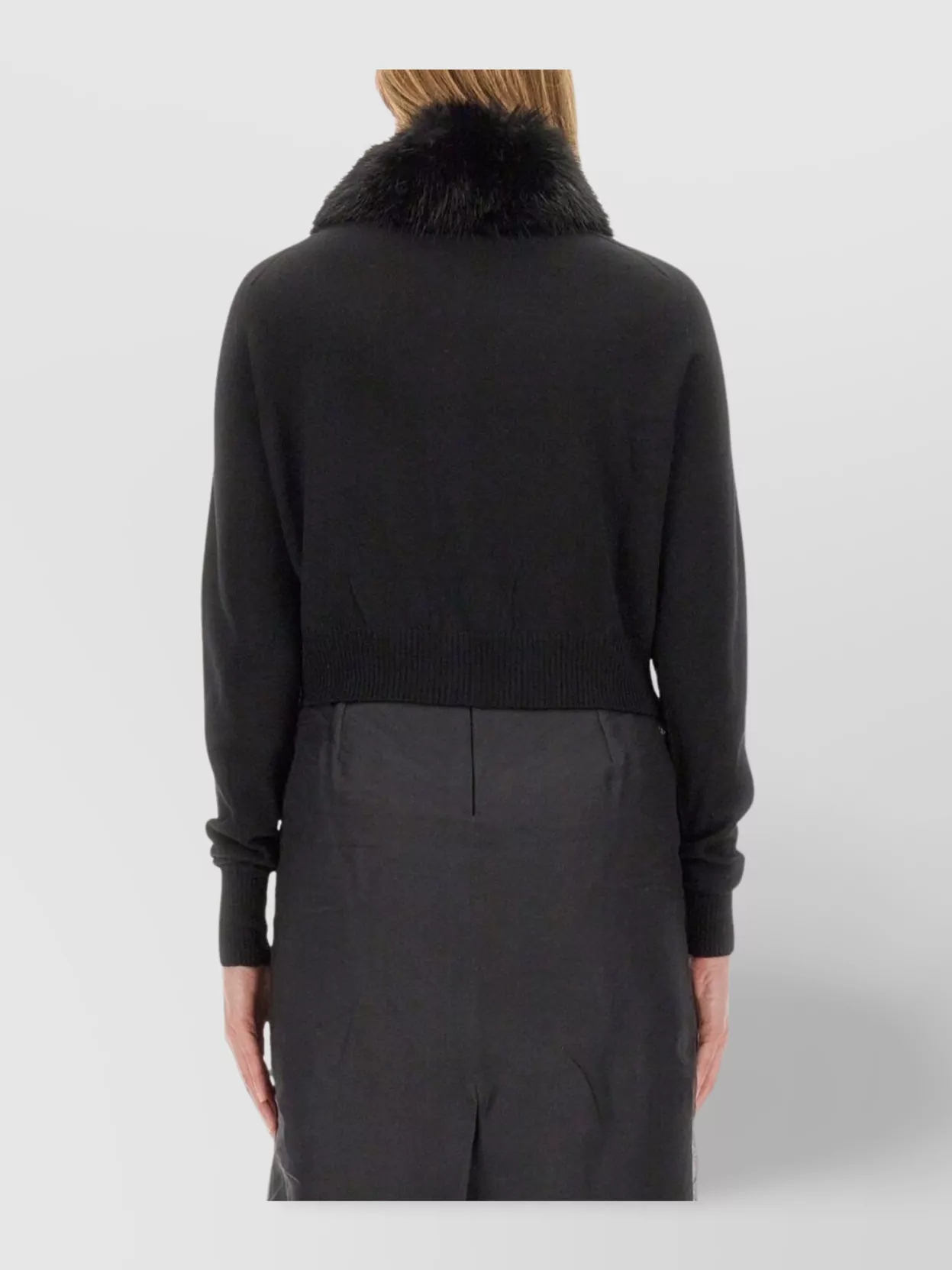 Sportmax Cropped Knit Shirt With Faux Fur Collar In Black