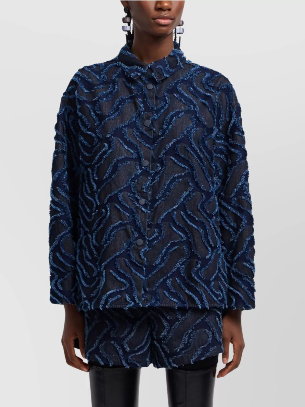 Emporio Armani Fringed Embossed-motif Jacquard Denim Shirt Jacket In Blue