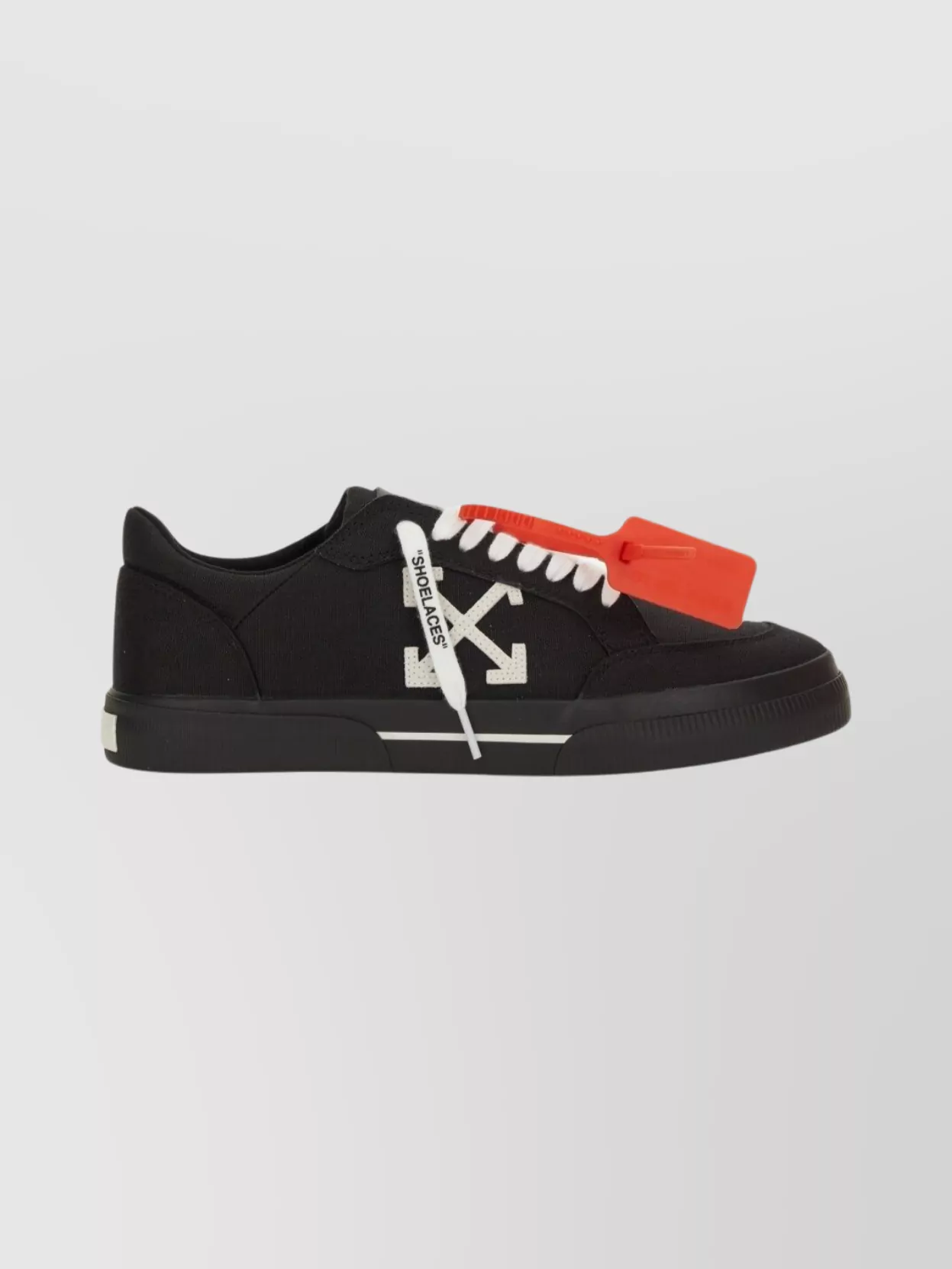 Off-White Round Toe Sneakers Featuring Rubber Sole Design