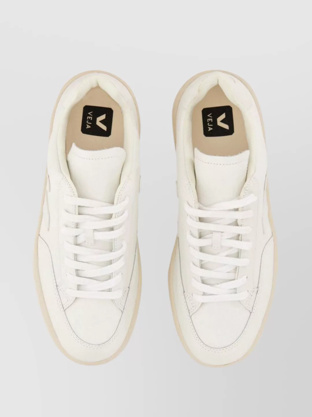 Veja V-12 Sneakers Low-top Perforated Silhouette