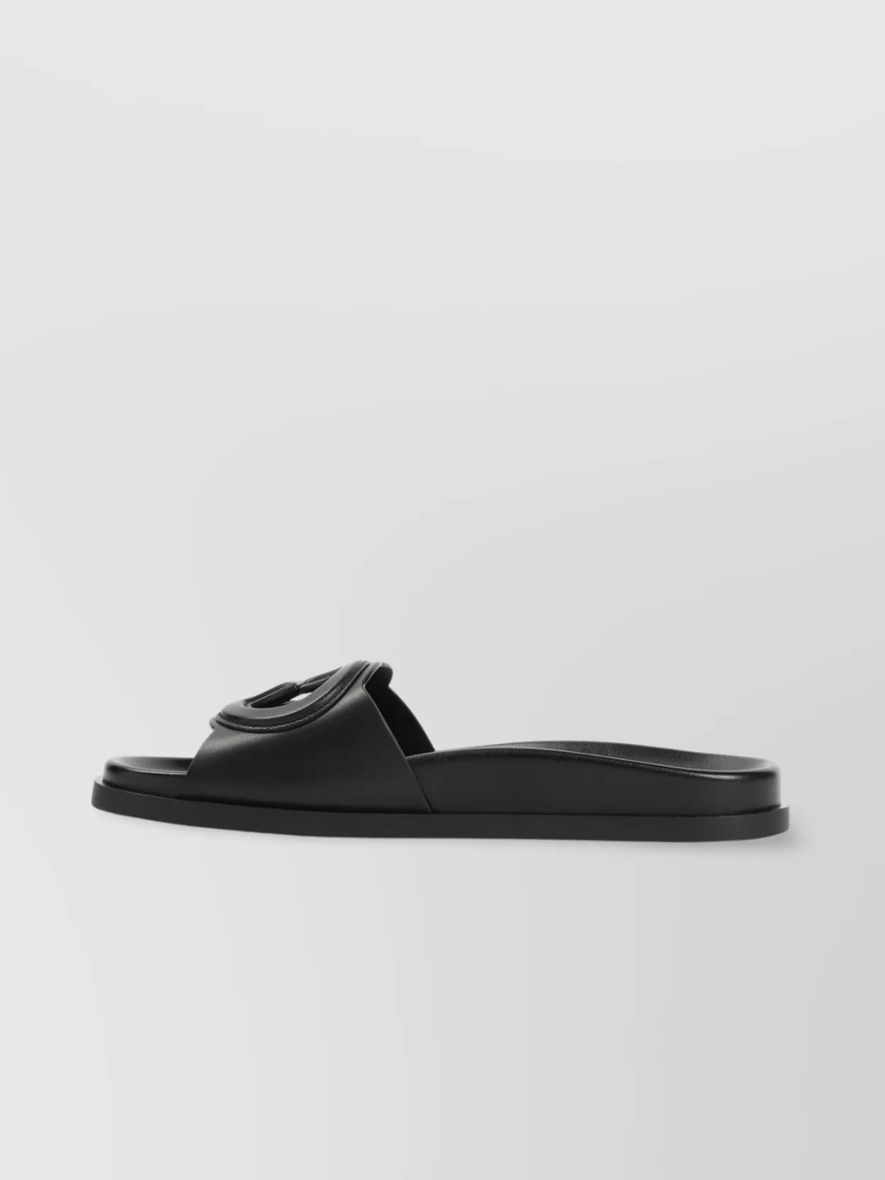 Gucci Flat Sandals With Cut-Out Detail And Interlocking G Strap