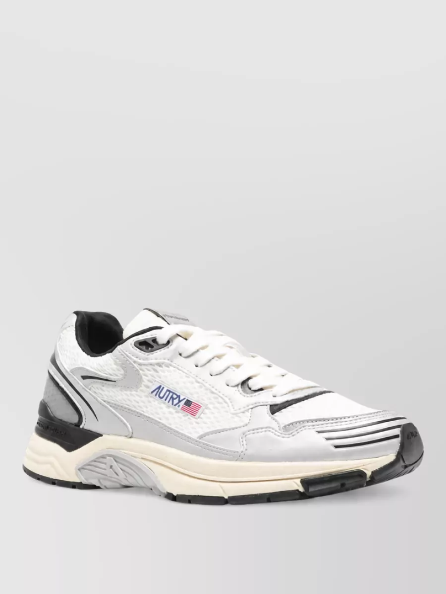 Autry leather low-top sneakers