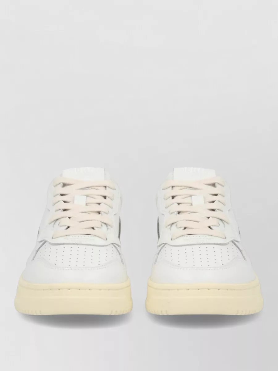 Autry leather low-top sneakers