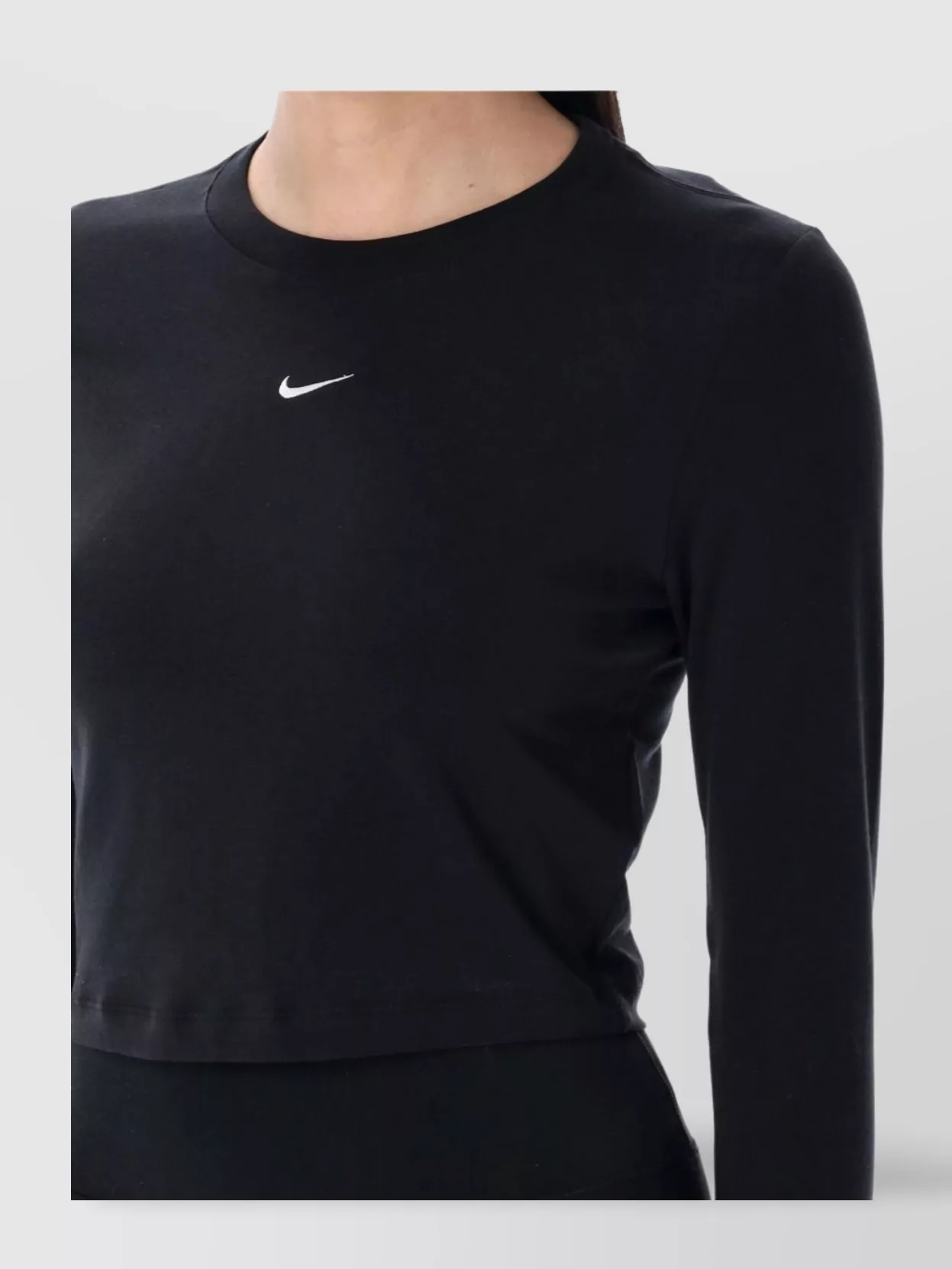 Nike Cropped Long Sleeve Crew Neck Top