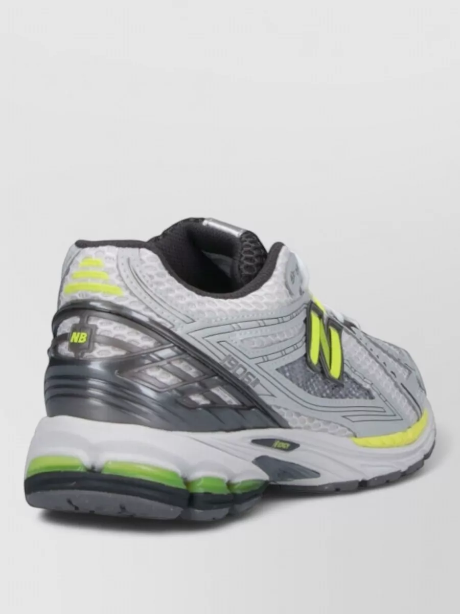 New Balance Low-Top Sneakers