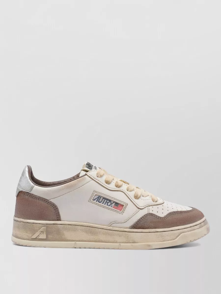 Autry Medalist Low Sneakers Contrast Heel Tab