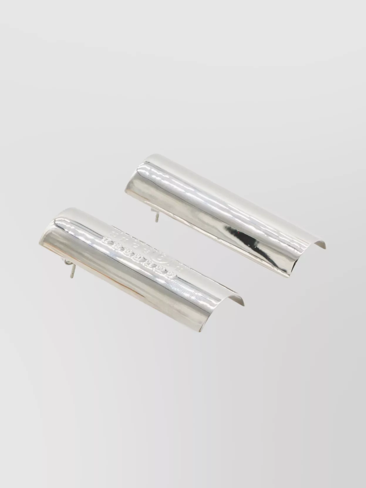 Mm6 Maison Margiela Refined Earrings Featuring Engraved Design