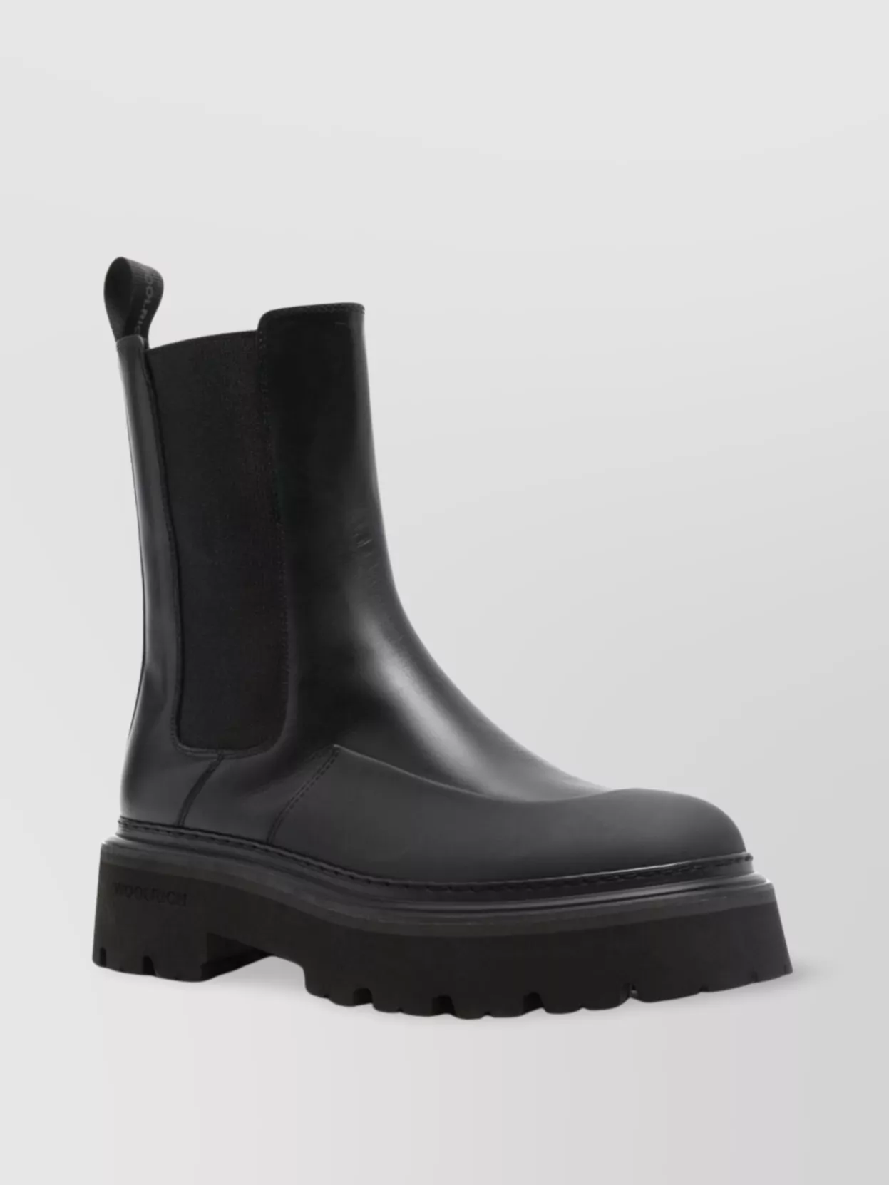 Woolrich Chelsea Boots In Leather Calf Panelled Design