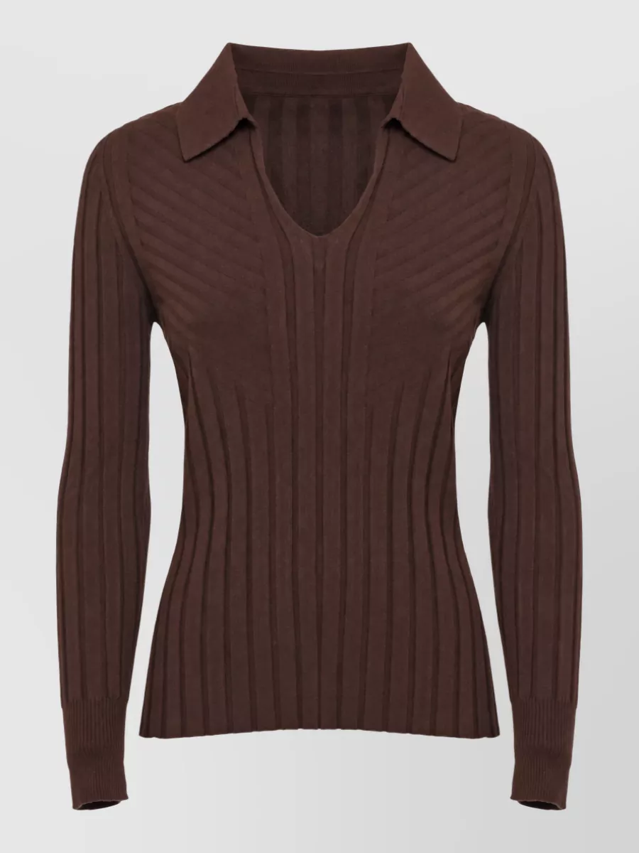 D.exterior ribbed v-neck long-sleeve sweater