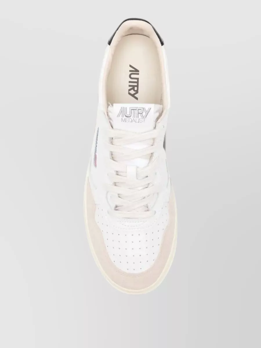 Autry Leather Medalist Low-Top Sneakers
