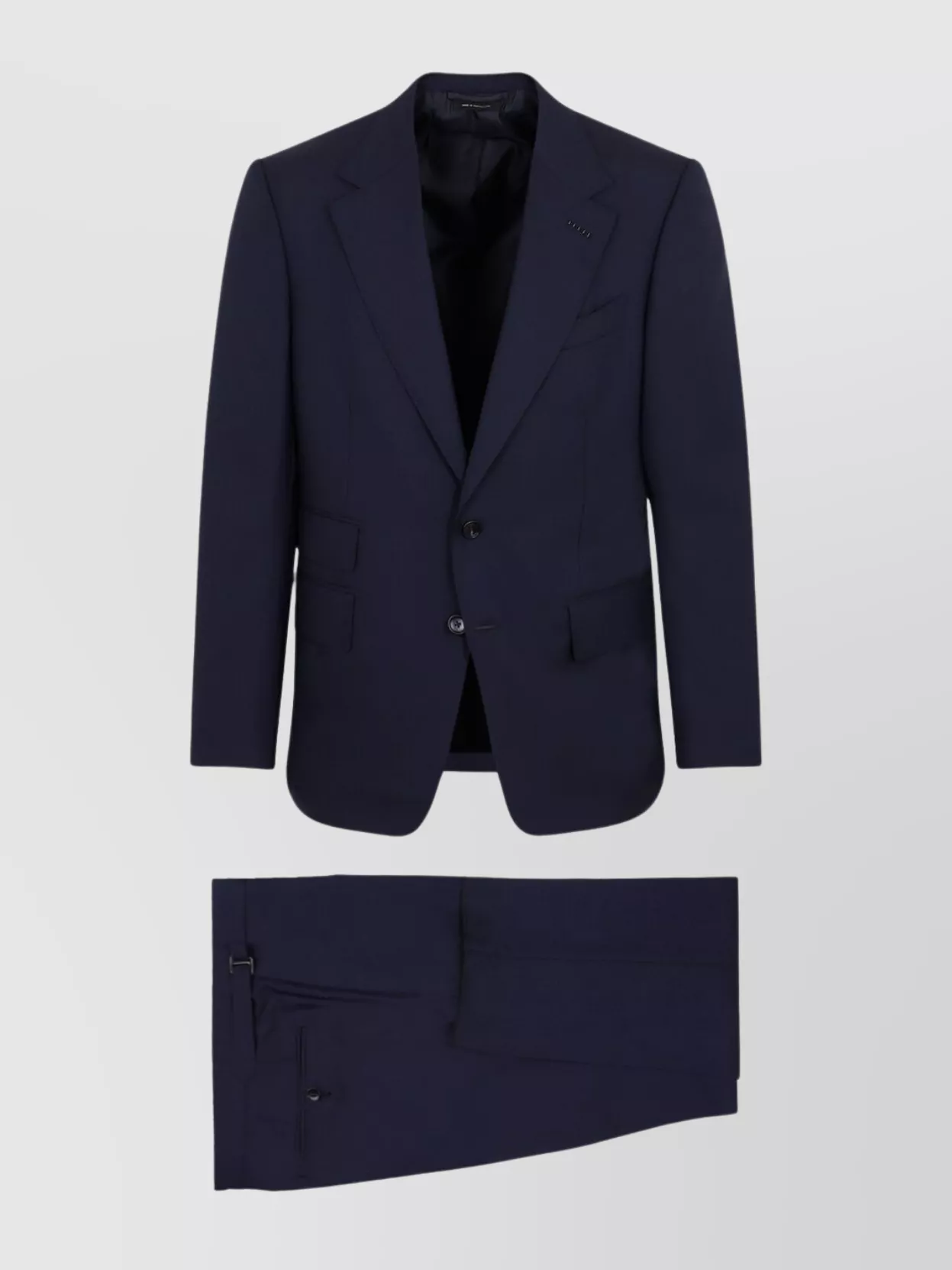 Tom Ford suit notched neckline flap pockets