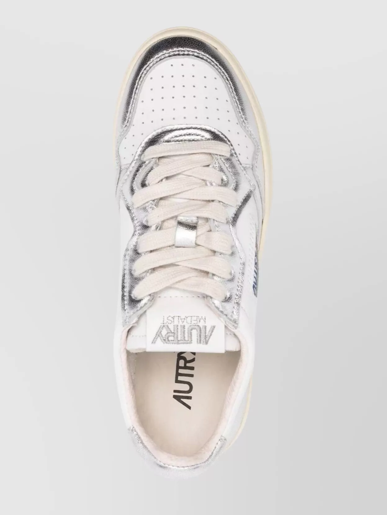 Autry Low Top Medalist Sneakers In White