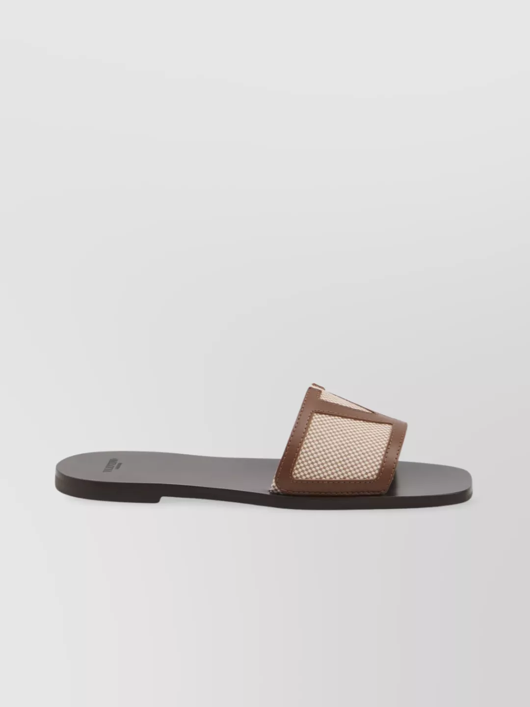 Valentino Garavani Star Leather Slide Sandals With Rubber Sole In Gray