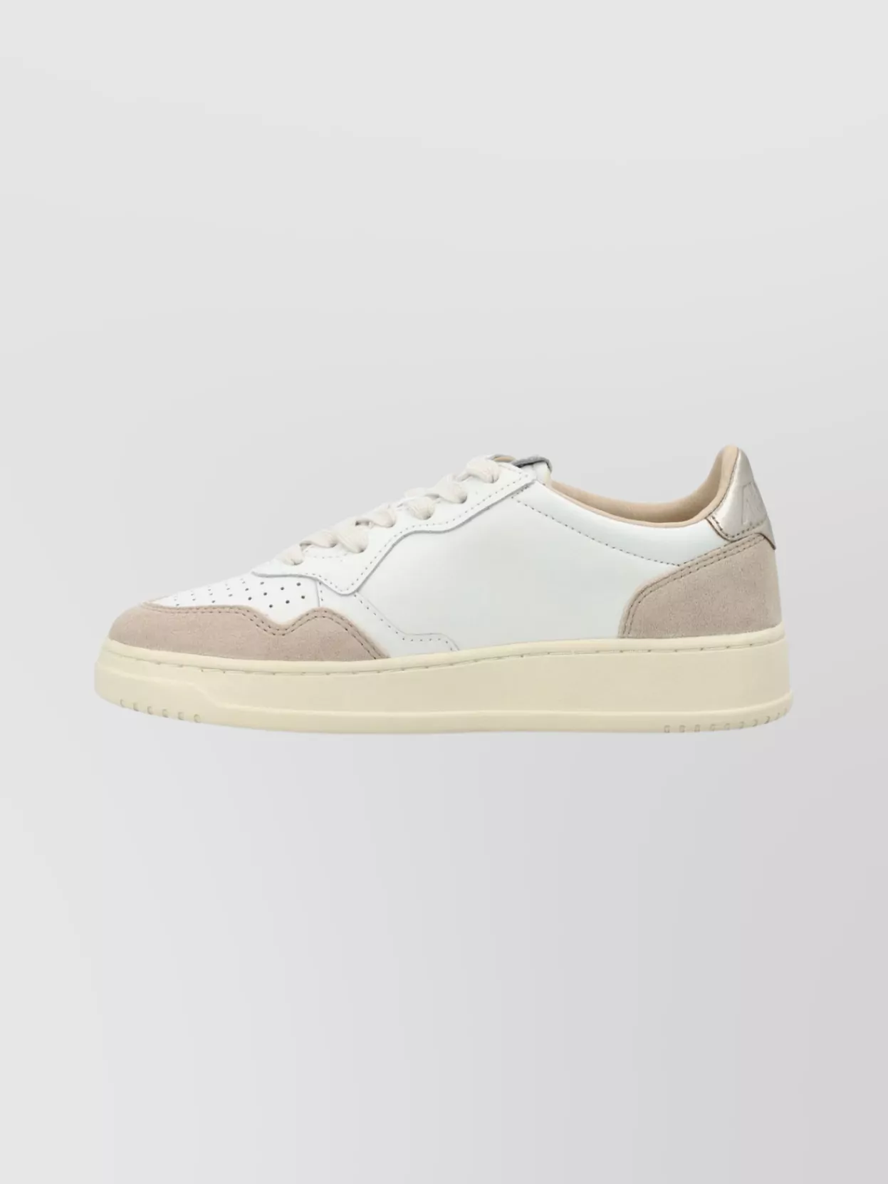 Autry Leather Medalist Low-Top Sneakers
