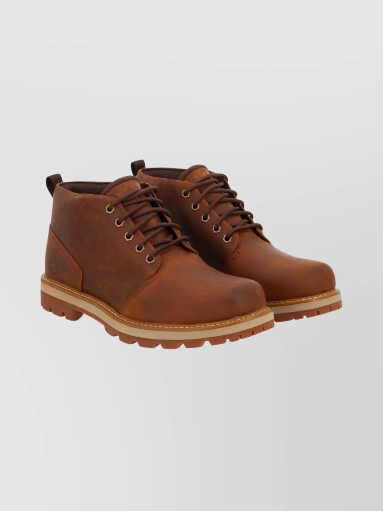 Timberland Round Toe Boots With Pull Tab And Rubber Sole