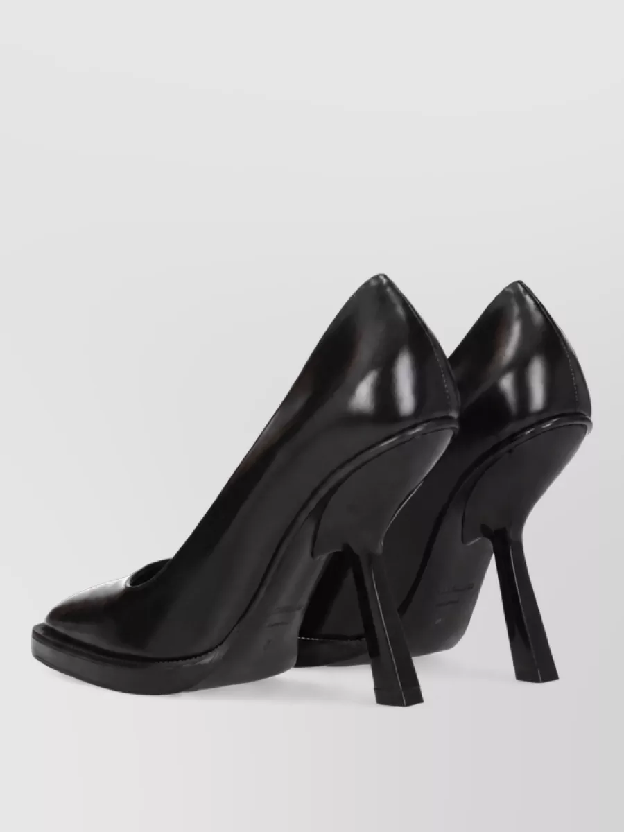 Ferragamo Leather Pumps