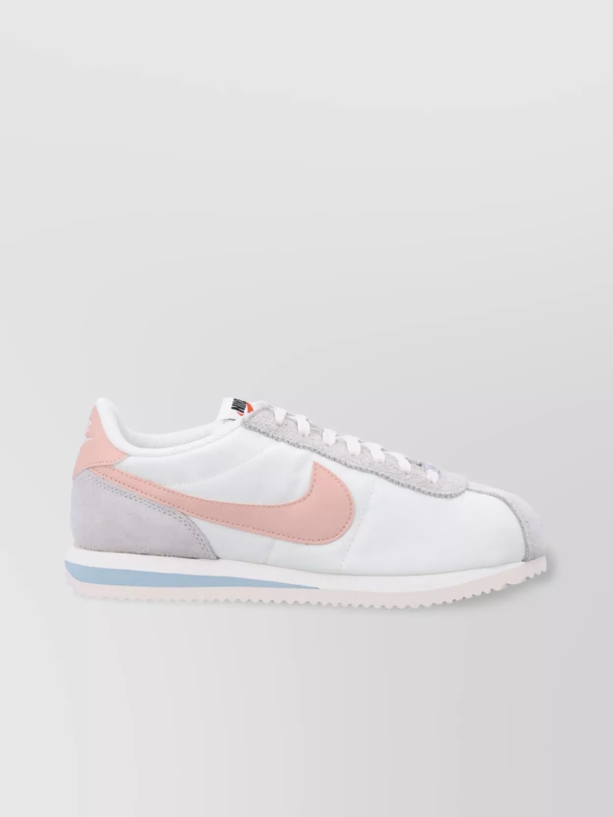 Nike Low-Cut Collar Sneakers With Wider Toe Box