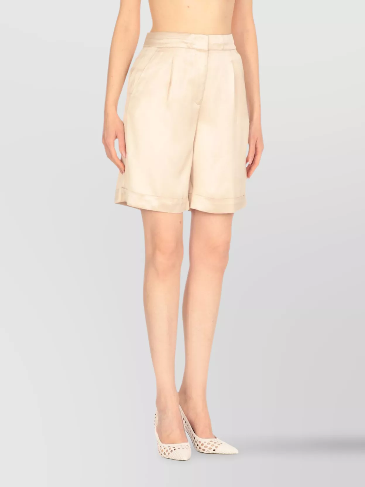 Peserico Pleated Linen Shorts Belt Loops