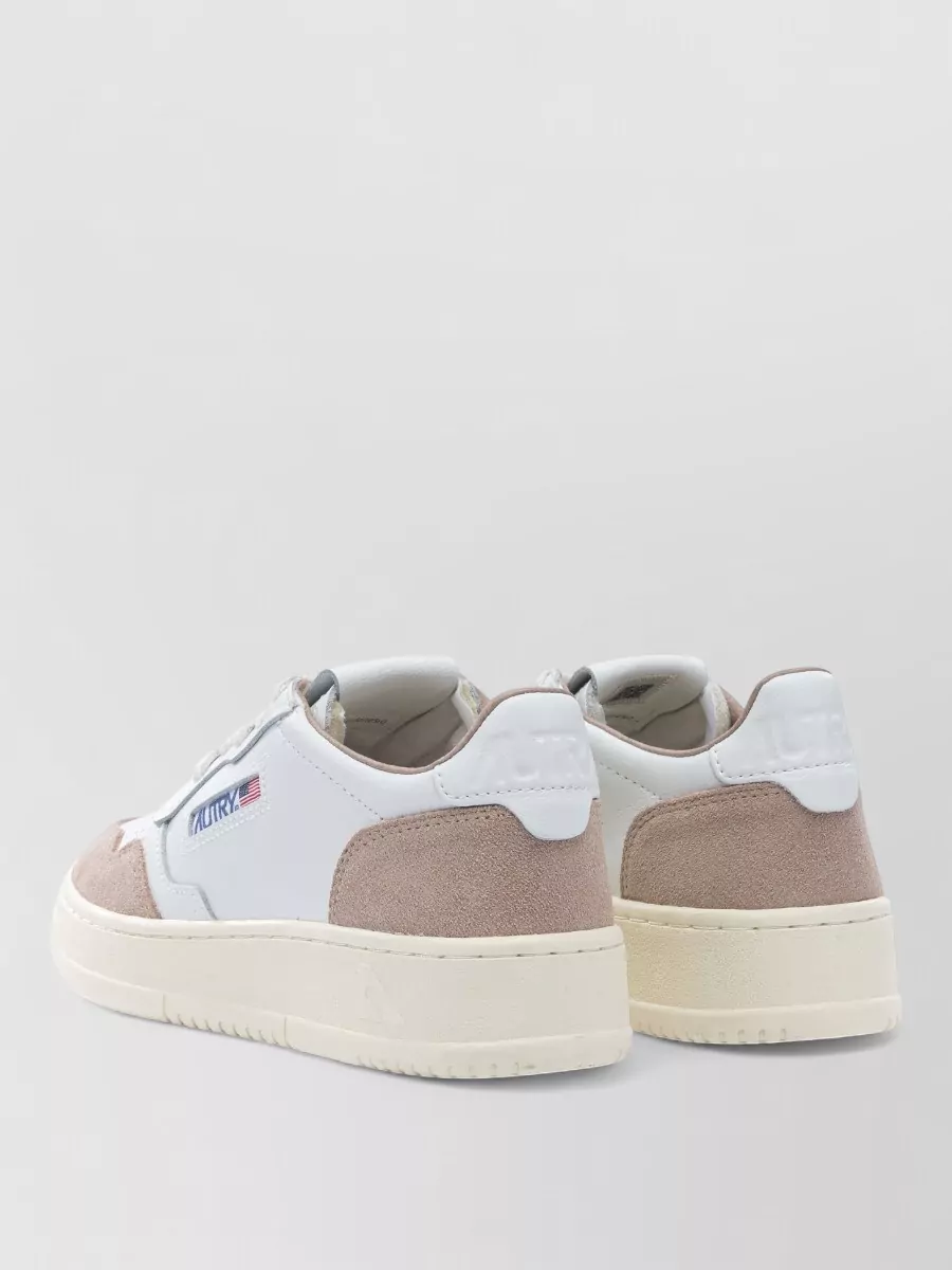 Autry Leather Medalist Low Sneakers