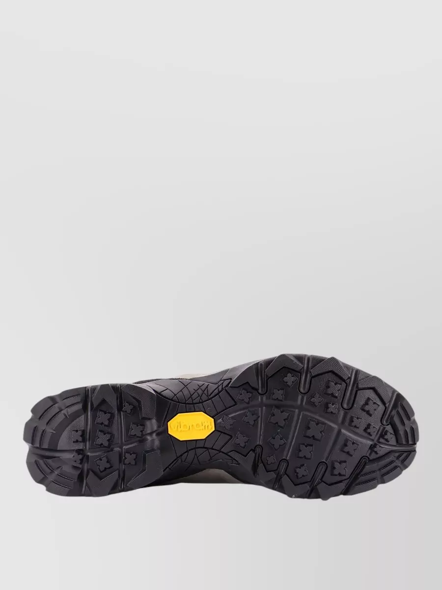 Roa Leather Low-Top Sneakers