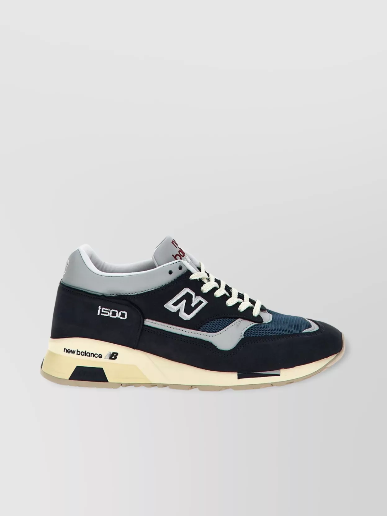 New Balance Uk 1500 Sneakers With Contrast Sole And Mesh Panels