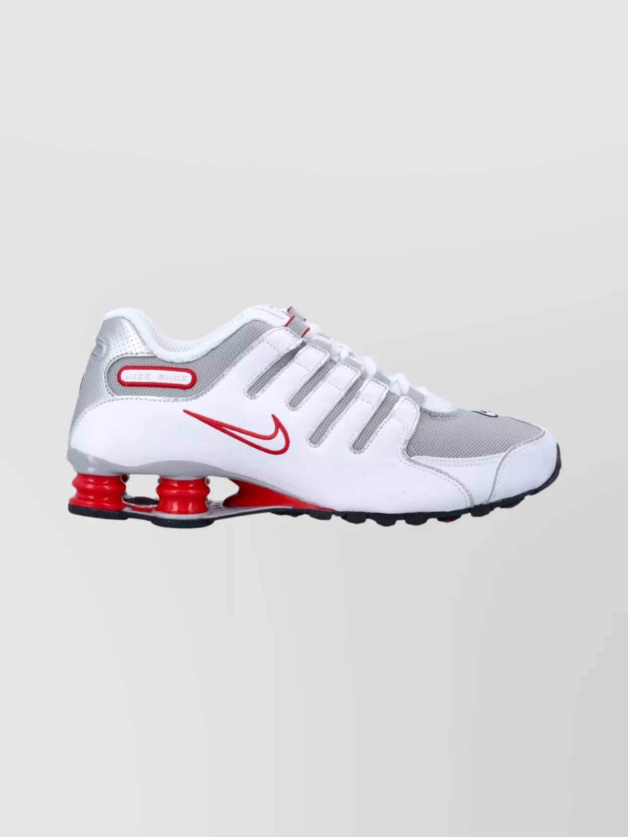 Nike Stylish Sneakers With Traction And Comfort