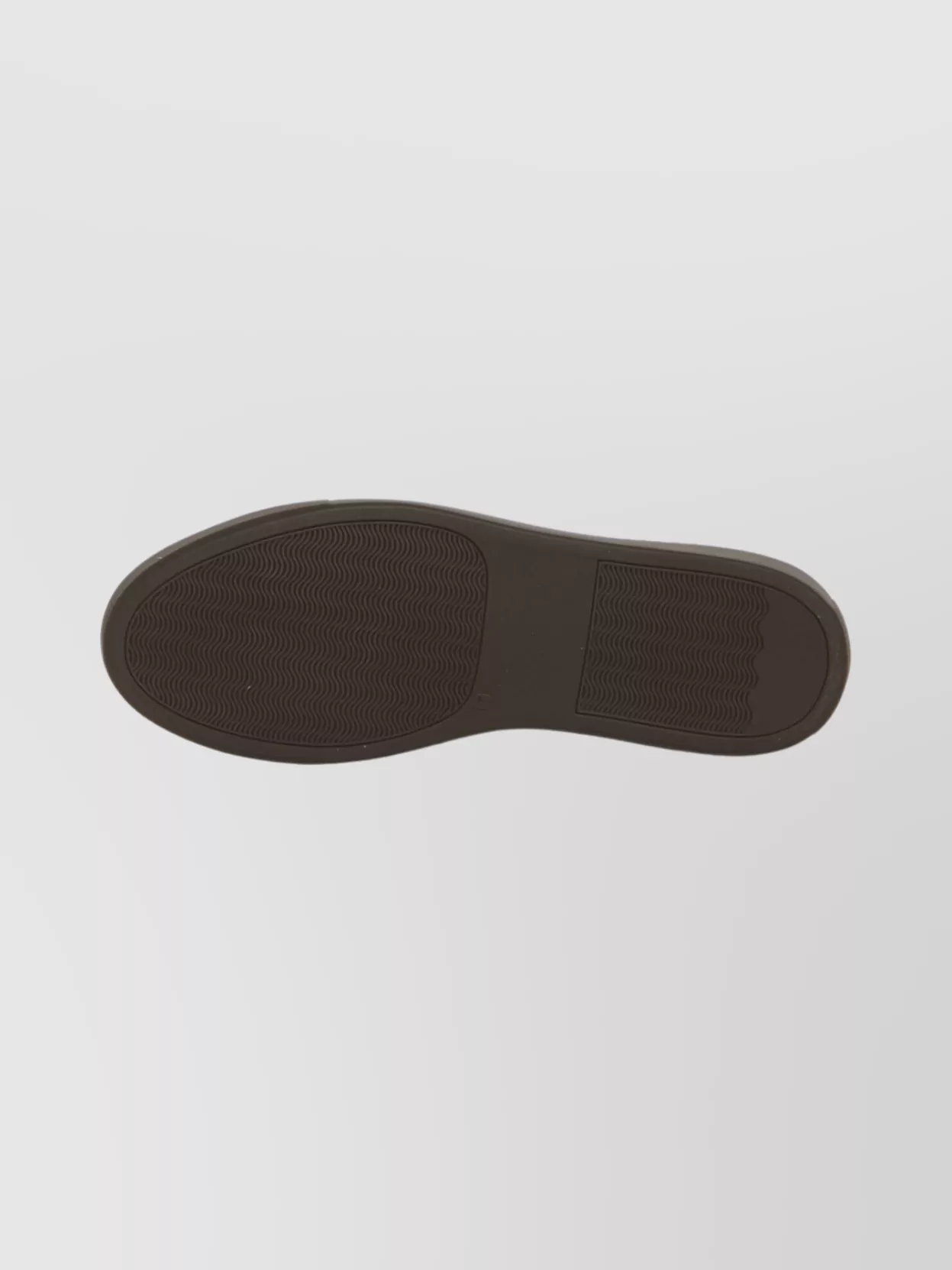 Common Projects Premium Low-Top Sneakers Rounded Toe Design